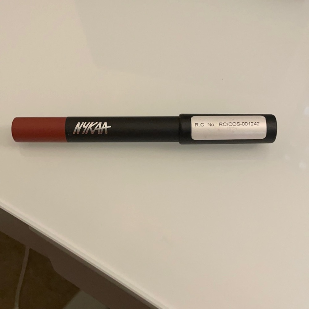 (3/$15) Nykaa lip crayon MATTEilicious